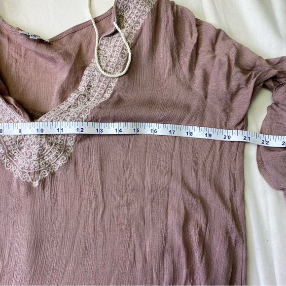 Tobi Boho Tunic with Embroidered Detail - Picture 8 of 14